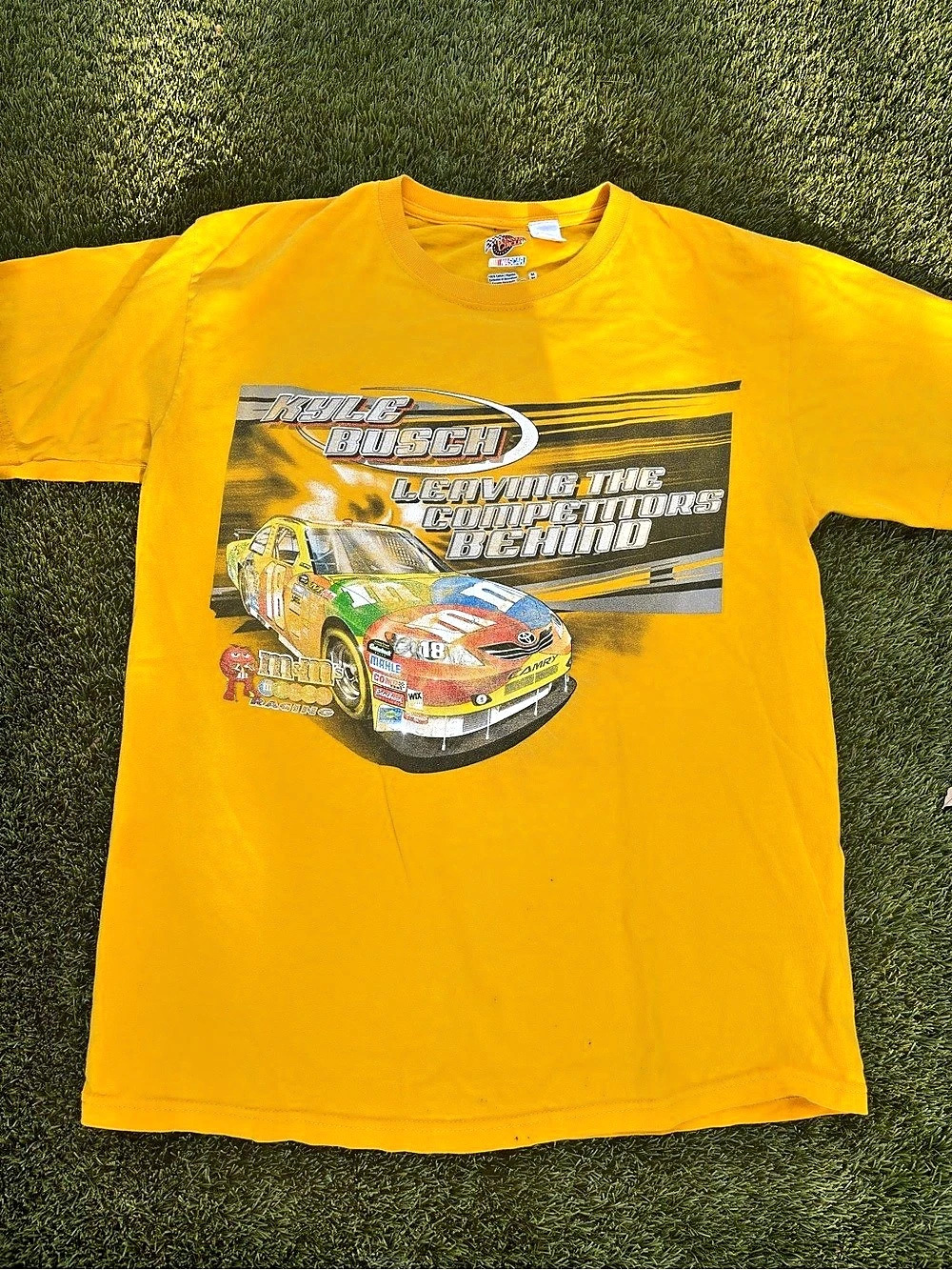 Chase Authentics Kyle Busch #18 M&M's Racing Leaving the Competitors Behind
